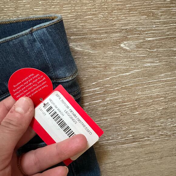 Spanx Womens mid rise pull on jegging distressed raw hem - Picture 6 of 6